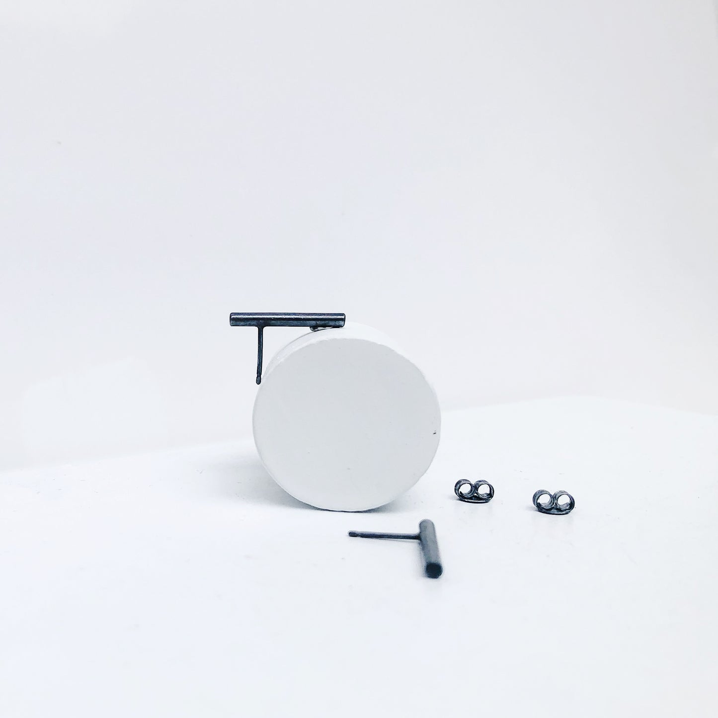 BLACK BASIC ROD oorbellen